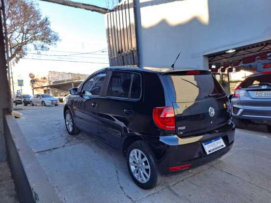 VOLKSWAGEN-FOX-2014