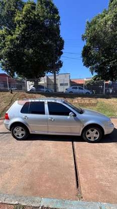 VOLKSWAGEN-GOLF-2002