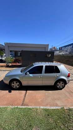 VOLKSWAGEN-GOLF-2002