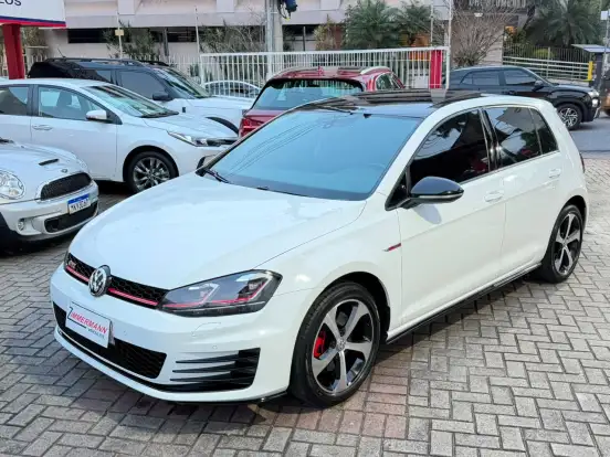 VOLKSWAGEN-GOLF-2013