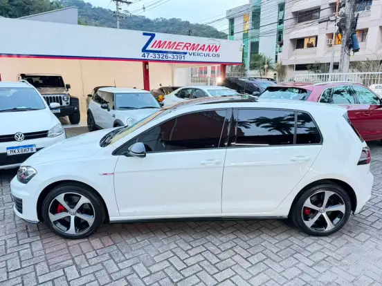 VOLKSWAGEN-GOLF-2.0 TSI GTI 16V 230CV TURBO GASOLINA 4P AUTOMATIZADO VOLKSWAGEN-GOLF-2013