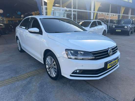 VOLKSWAGEN-JETTA-2017