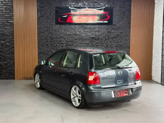 VOLKSWAGEN-POLO-1.6 MI 8V GASOLINA 4P MANUAL VOLKSWAGEN-POLO-2003