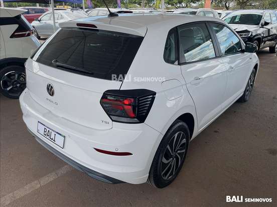 VOLKSWAGEN-POLO-2025
