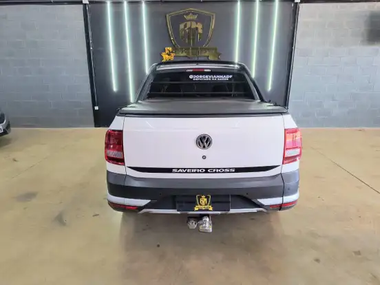 VOLKSWAGEN-SAVEIRO-2020