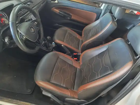 VOLKSWAGEN-SAVEIRO-2020