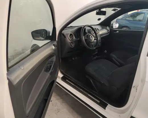 VOLKSWAGEN-SAVEIRO-2013
