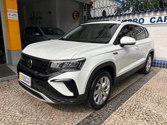 VOLKSWAGEN TAOS 1.4 250 TSI TOTAL FLEX COMFORTLINE AUTOMÁTICO