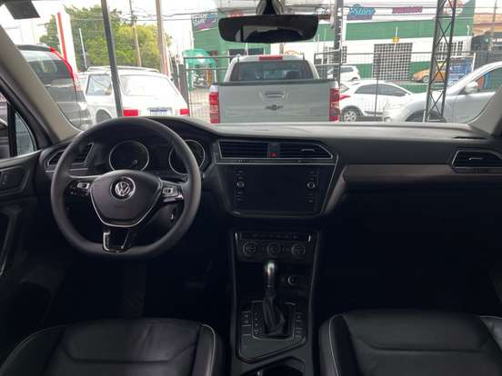 VOLKSWAGEN-TIGUAN-1.4 250 TSI TOTAL FLEX ALLSPACE COMFORTLINE TIPTRONIC VOLKSWAGEN-TIGUAN-2018