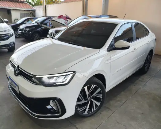 VOLKSWAGEN VIRTUS 1.0 200 TSI HIGHLINE AUTOMÁTICO
