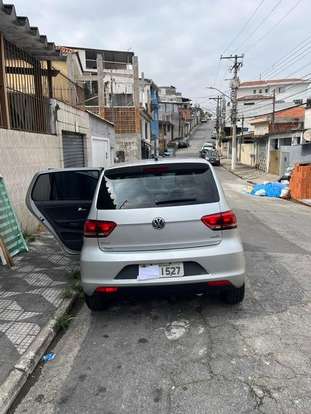 VOLKSWAGEN-FOX-2015