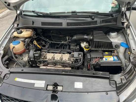 VOLKSWAGEN-FOX-2015