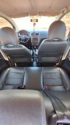 VOLKSWAGEN-FOX-2021