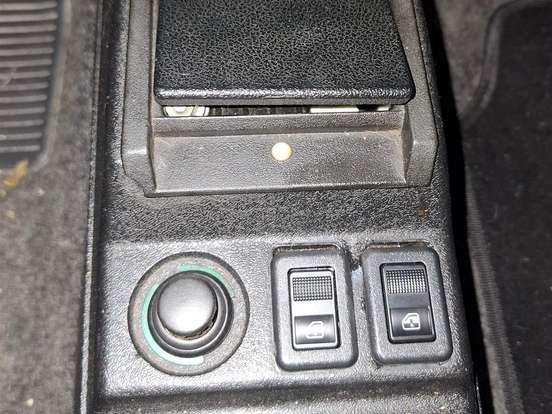 VOLKSWAGEN-GOL-1.6 CL 8V GASOLINA 2P MANUAL VOLKSWAGEN-GOL-1992