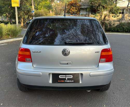 VOLKSWAGEN-GOLF-2002
