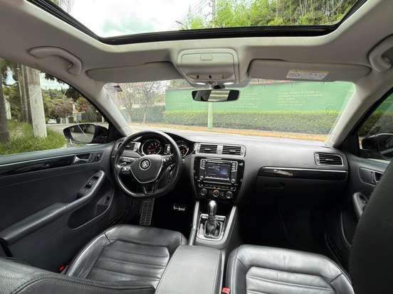 VOLKSWAGEN-JETTA-2.0 TSI HIGHLINE 211CV GASOLINA 4P TIPTRONIC VOLKSWAGEN-JETTA-2016