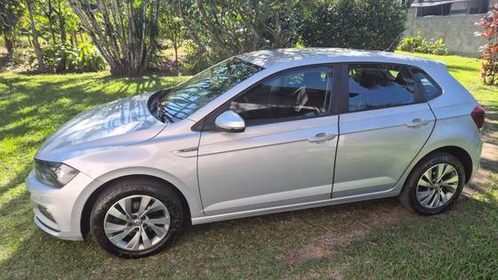 VOLKSWAGEN POLO 1.0 200 TSI COMFORTLINE AUTOMÁTICO
