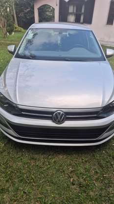 VOLKSWAGEN-POLO-2019