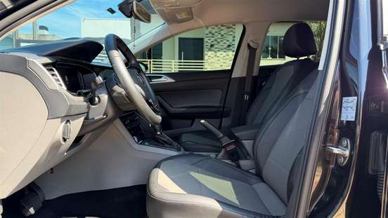 VOLKSWAGEN-POLO-2019