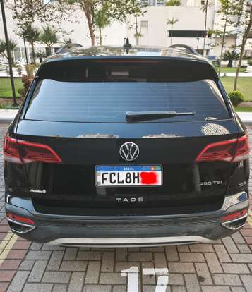 VOLKSWAGEN-TAOS-2022