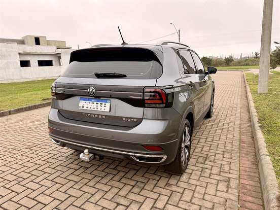 VOLKSWAGEN-T-CROSS-2023