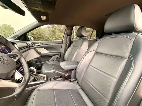 VOLKSWAGEN-T-CROSS-2023