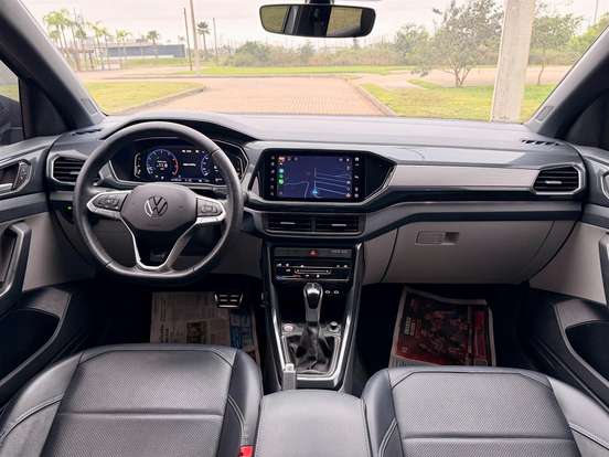 VOLKSWAGEN-T-CROSS-2023