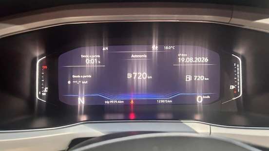 VOLKSWAGEN-T-CROSS-2019
