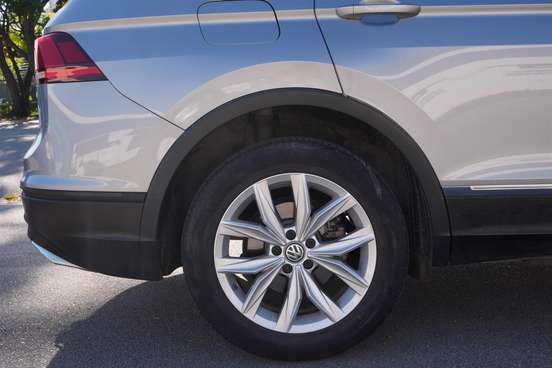 VOLKSWAGEN-TIGUAN-2019