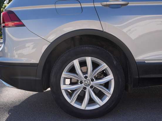 VOLKSWAGEN-TIGUAN-1.4 250 TSI TOTAL FLEX ALLSPACE COMFORTLINE TIPTRONIC VOLKSWAGEN-TIGUAN-2019