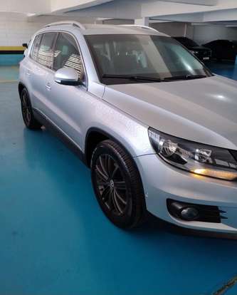 VOLKSWAGEN-TIGUAN-2015