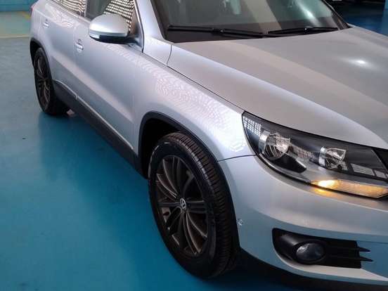 VOLKSWAGEN-TIGUAN-2.0 TSI 16V TURBO GASOLINA 4P TIPTRONIC VOLKSWAGEN-TIGUAN-2015