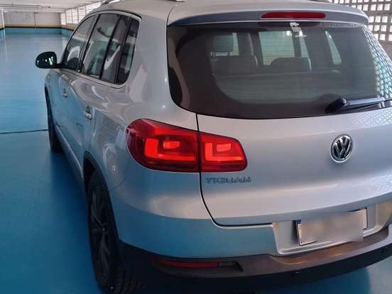 VOLKSWAGEN-TIGUAN-2.0 TSI 16V TURBO GASOLINA 4P TIPTRONIC VOLKSWAGEN-TIGUAN-2015