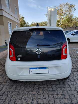 VOLKSWAGEN-UP-2014