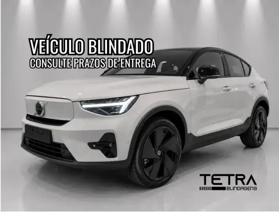 VOLVO EC40 P8 RECHARGE TWIN ELECTRIC ULTRA BLACK EDITION AWD