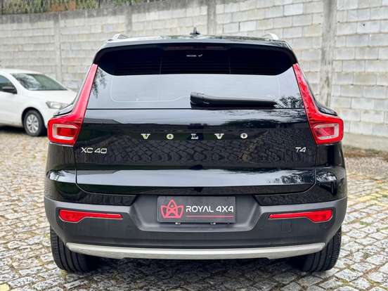 VOLVO-XC40-2.0 T4 GASOLINA MOMENTUM GEARTRONIC VOLVO-XC40-2020