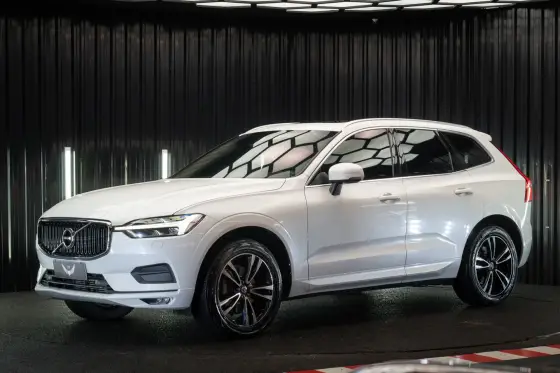 VOLVO XC60 2.0 T5 GASOLINA MOMENTUM AWD GEARTRONIC