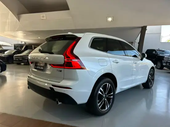 VOLVO-XC60-2.0 T8 HYBRID MOMENTUM AWD GEARTRONIC VOLVO-XC60-2019