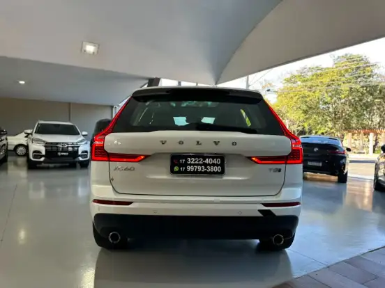 VOLVO-XC60-2.0 T8 HYBRID MOMENTUM AWD GEARTRONIC VOLVO-XC60-2019