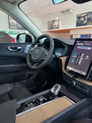 VOLVO-XC60-2.0 T8 PHEV ULTRA AWD GEARTRONIC VOLVO-XC60-2026