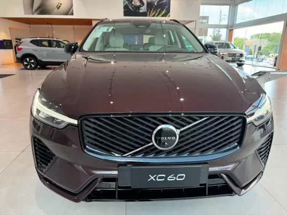 VOLVO XC60 2.0 T8 PHEV ULTRA DARK AWD GEARTRONIC VOLVO XC60 2.0 T8 PHEV ULTRA DARK AWD GEARTRONIC