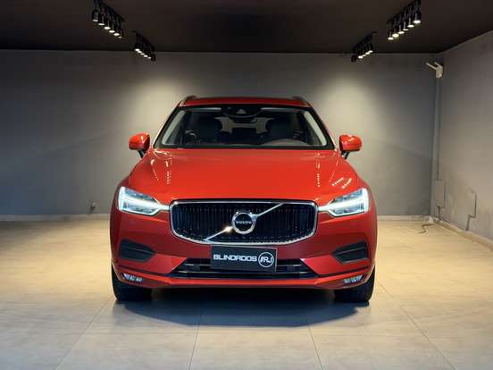 VOLVO-XC60-2.0 T5 GASOLINA MOMENTUM AWD GEARTRONIC VOLVO-XC60-2017