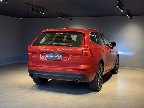 VOLVO-XC60-2.0 T5 GASOLINA MOMENTUM AWD GEARTRONIC VOLVO-XC60-2017
