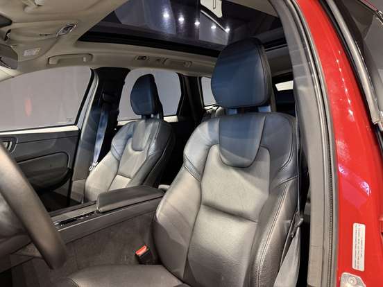 VOLVO-XC60-2.0 T5 GASOLINA MOMENTUM AWD GEARTRONIC VOLVO-XC60-2017