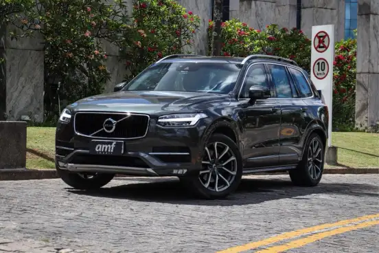 VOLVO-XC90-2018