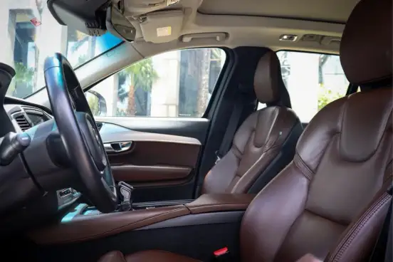 VOLVO-XC90-2018