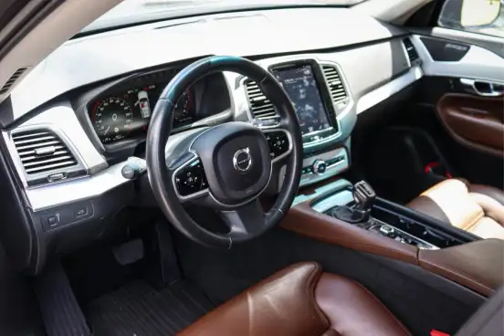 VOLVO-XC90-2.0 T6 GASOLINA MOMENTUM AWD GEARTRONIC VOLVO-XC90-2018