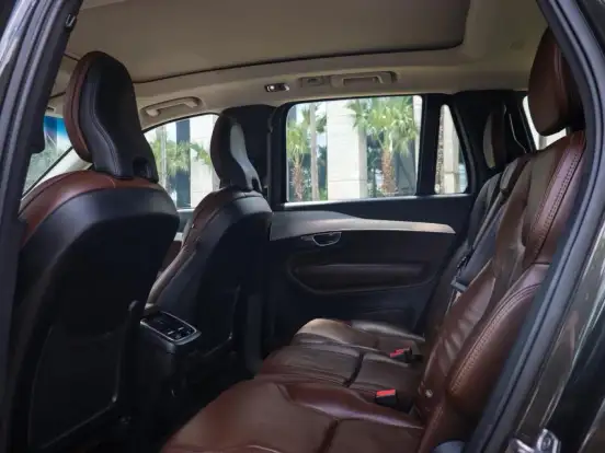 VOLVO-XC90-2.0 T6 GASOLINA MOMENTUM AWD GEARTRONIC VOLVO-XC90-2018