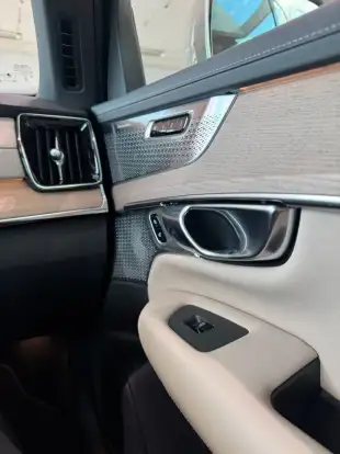 VOLVO-XC90-2026