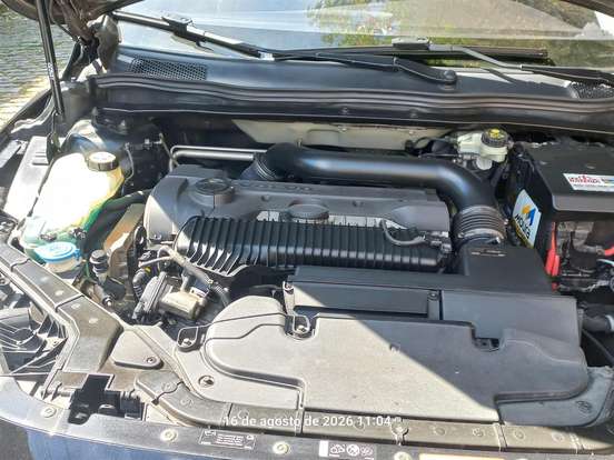 VOLVO-V40-2.0 T4 DYNAMIC TURBO GASOLINA 4P AUTOMÁTICO VOLVO-V40-2014